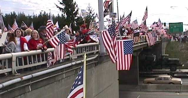 Early crowd along bridge